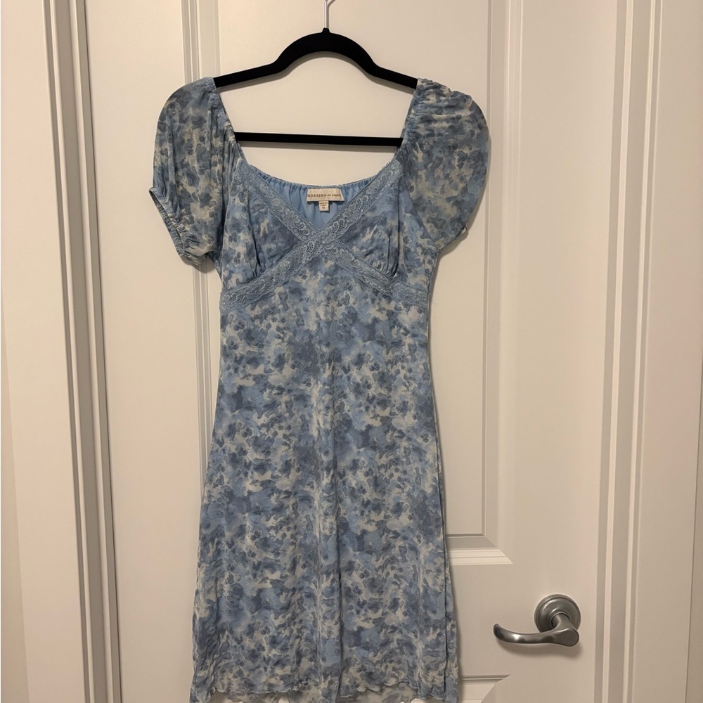 Monteau Blue and White Puff Sleeve Dress